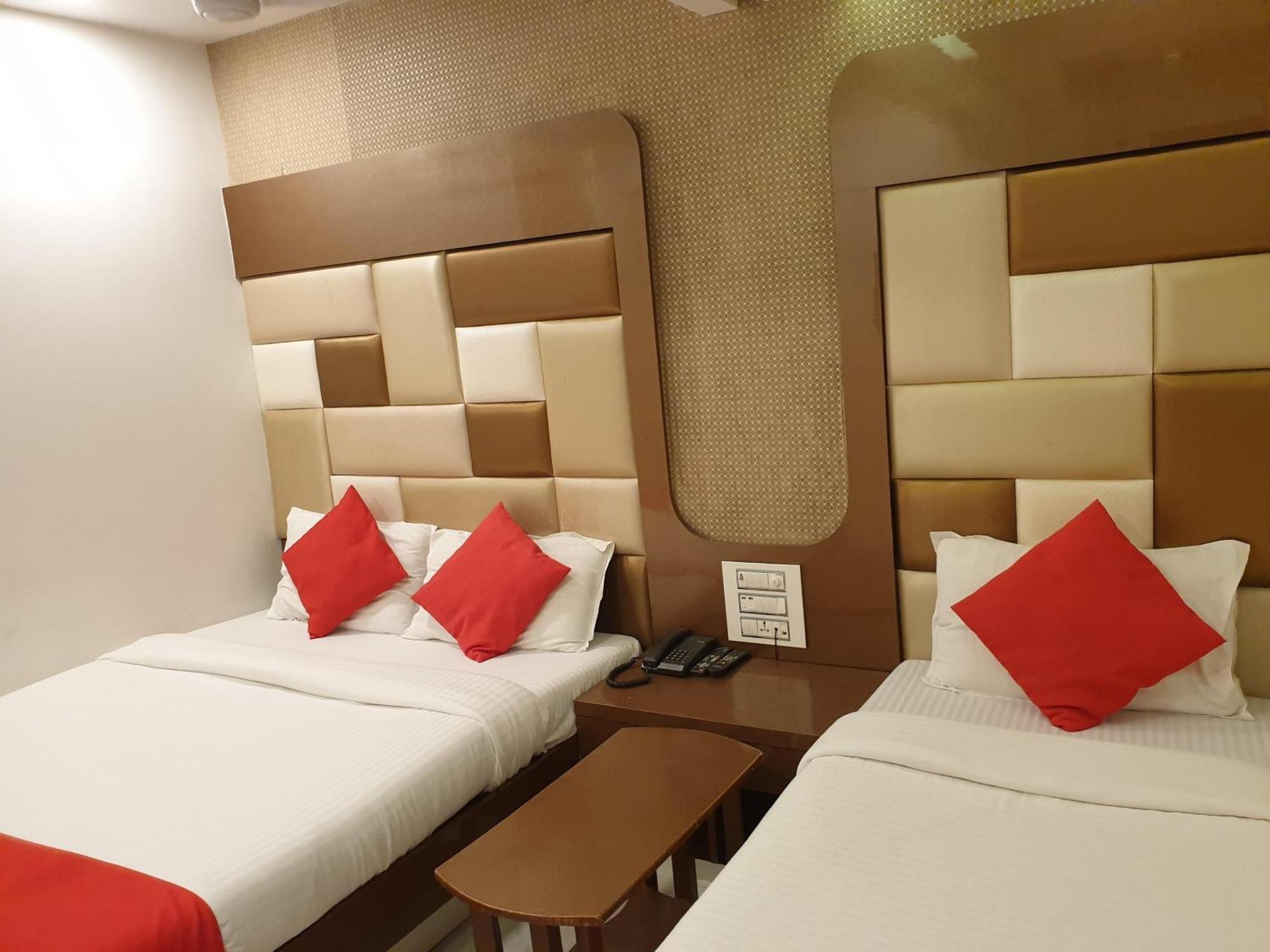 Hotel Gulf Bombay Eksteriør billede