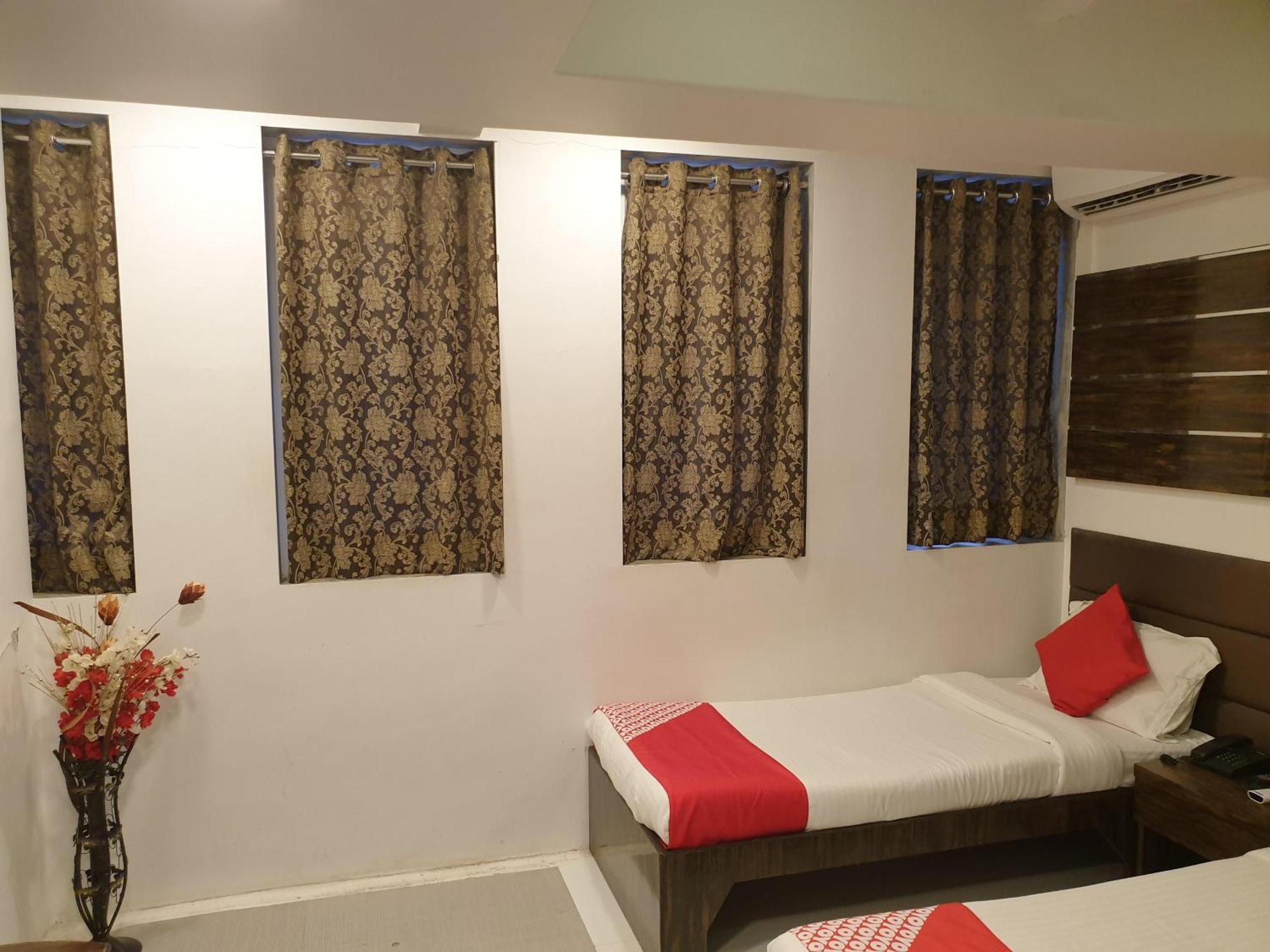 Hotel Gulf Bombay Eksteriør billede